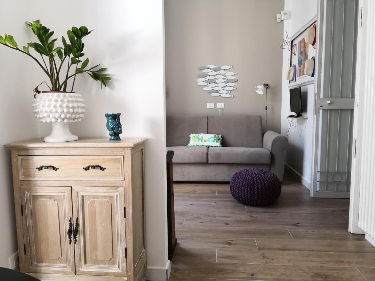 Alla Statua Apartment Palermo Bagian luar foto